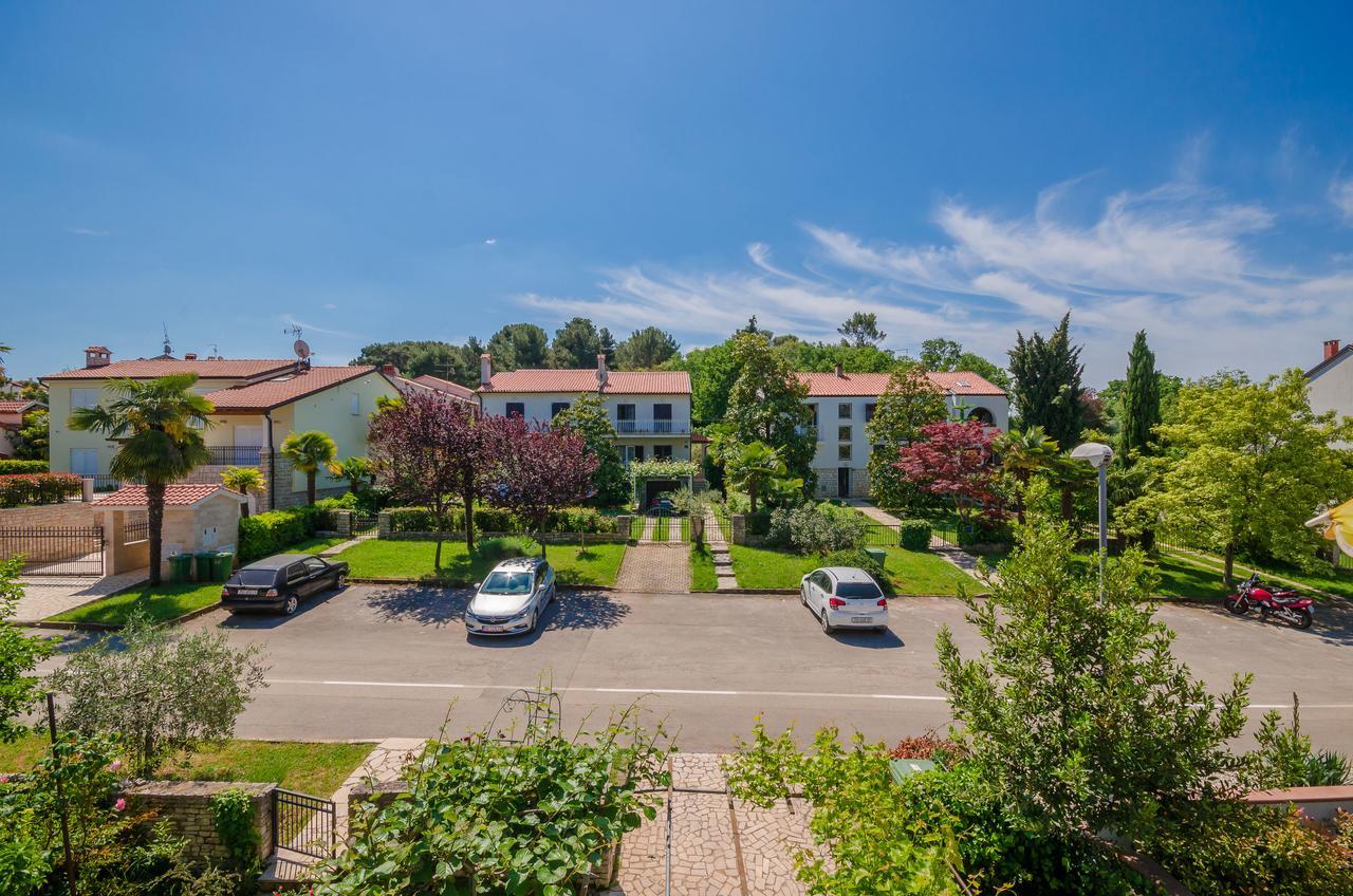 Apartments Milan Poreč Extérieur photo
